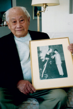William Bill Gun Chong